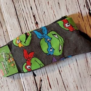🆕️ TEENAGE MUTANT NINJA TURTLES MEN'S SOCKS (2 PAIR)